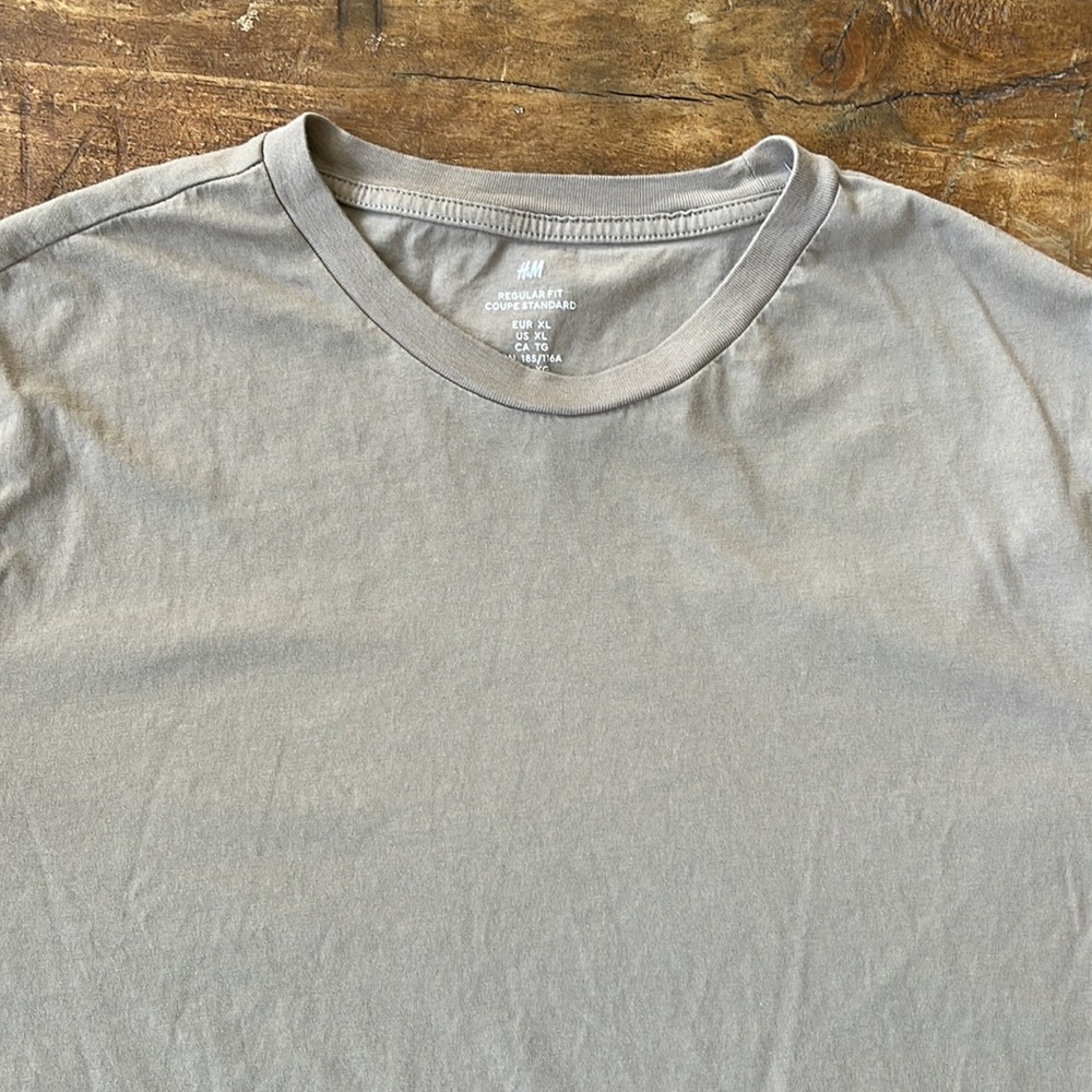 H&M t-shirt. Excellent Condition. - Picture 3 of 4